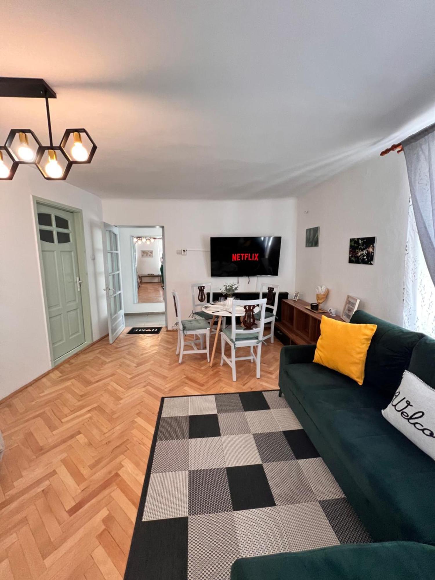 Old Town City Center Apartments Brasov Exterior photo
